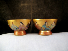 JAPANESE X2 PAIR GOLD LACQUER PORCELAIN ANTIQUE SAKE CUPS KUTANI SATSUMA
