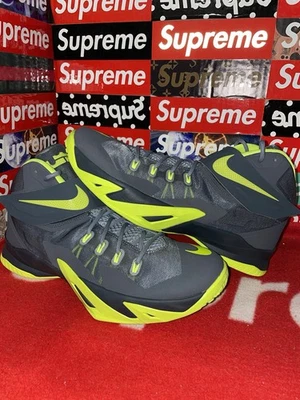 Nike Air Lebron Zoom Soldier VIII Magnet Grey/Volt size 10.5 Nike LeBron Zoom Soldier 8  main image 4