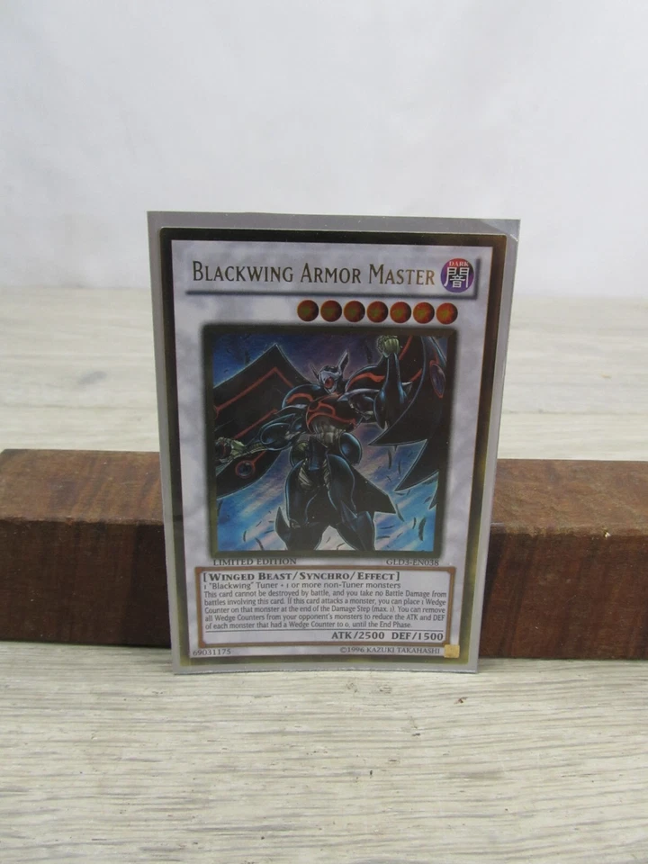 Yugioh! Blackwing Armor Master GLD3-EN038 GOld Rare Lmited Edition Mint - Image 2 of 4