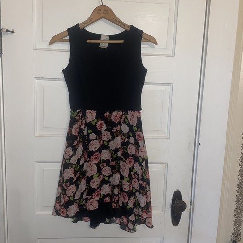 Girl's Lily Bleu Black & Floral Dress, Size L (14) - Picture 3 of 6