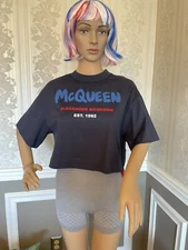 NWT! 🤩Alexander McQueen-graffiti Logo-Cotton/Cropped-T-Shirt/Navy Blue
