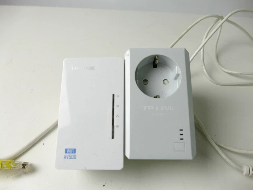 Fritz!Box 7490 + TP-Link TL-WPA4220 WIFI AV500 + TL-PA4020P S-4055 - Bild 3 von 4