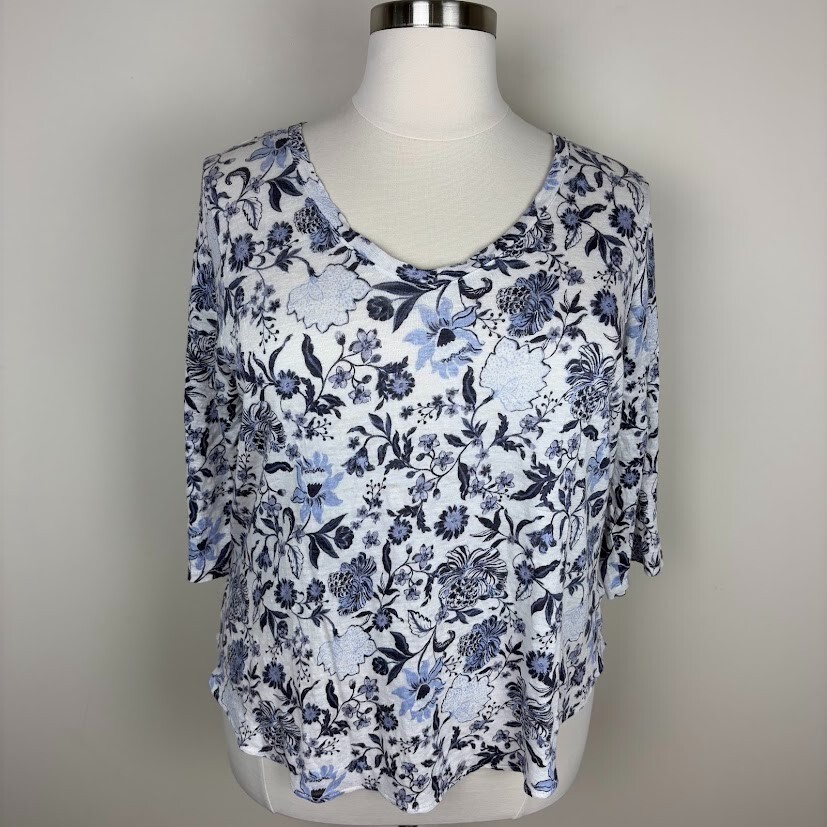 Rachel Zoe Linen Tee Shirt Pullover Size 2X Blue White Floral V Neck 3/4 Sleeves