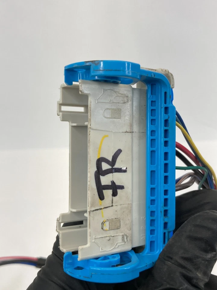 2012-2014 雪佛兰 Equinox 右前窗开关线束 22755878 — 第 3/4 张图片