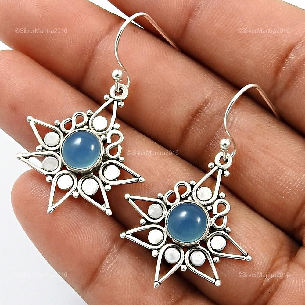 Pendientes De Boda De Piedra De Calcedonia Redonda Con Bezel De Plata Sólida