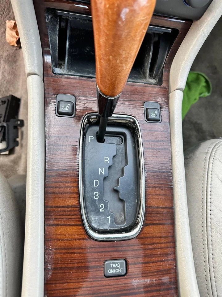 Vidrio de ventilación de puerta trasera izquierda usado se adapta a: Cadillac Seville 2003 grado trasero izquierdo Foto 2 de 4