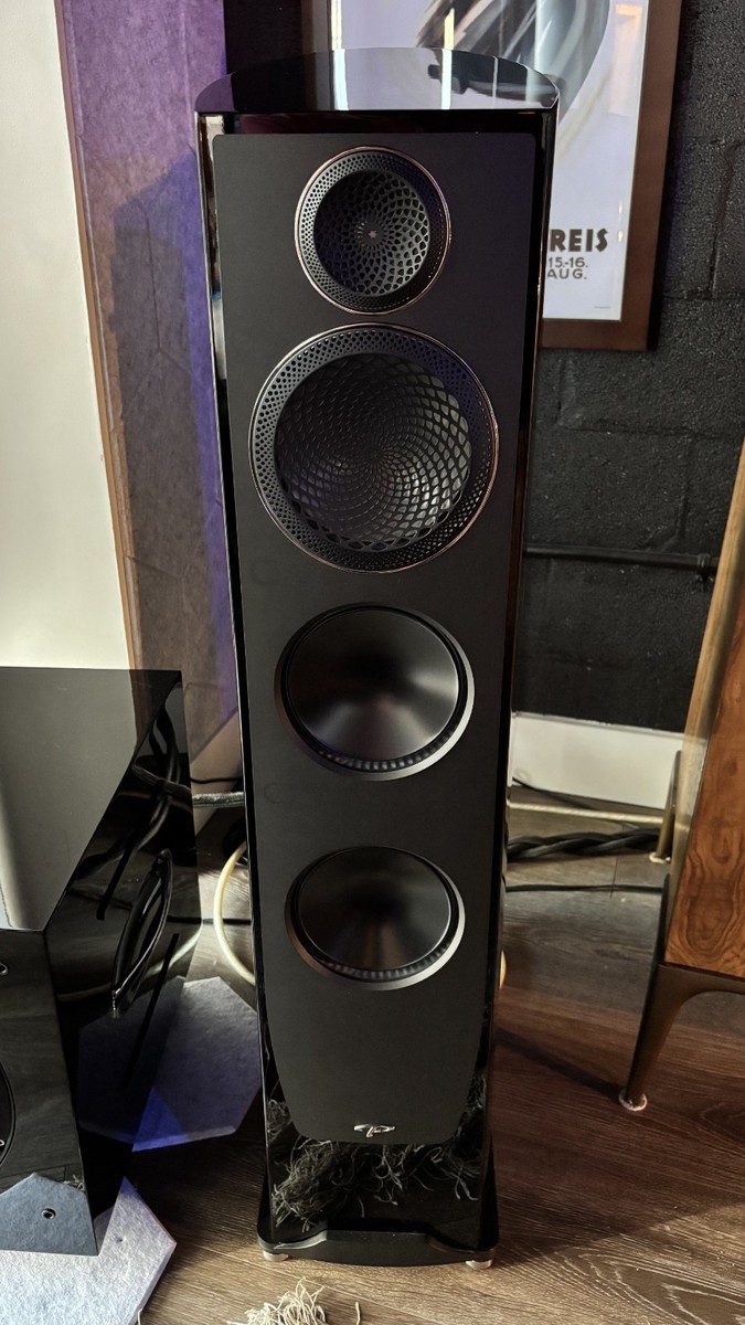 Paradigm Persona 3F Full Range Speakers in Gloss Black EXCELLENT