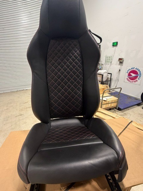 17-23 Audi R8 Front Sport Seat Pair Left & Right Diamond Red