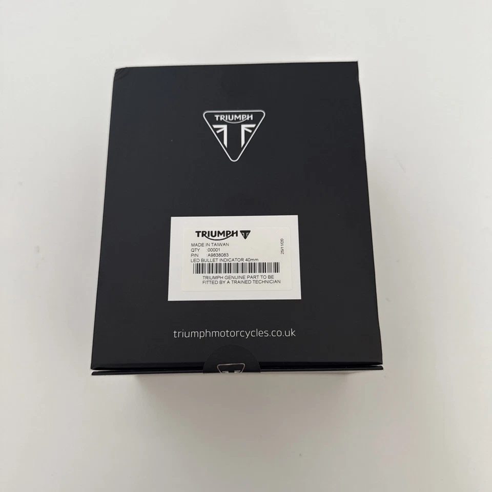 Triumph Motorcycles LED Bullet Indicator Kit A9838083 - Image 2 of 2
