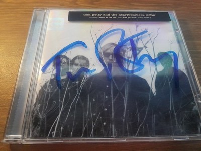TOM PETTY and THE HEARTBREAKERS Autogramm CD ECHO signed live PARIS grand rex