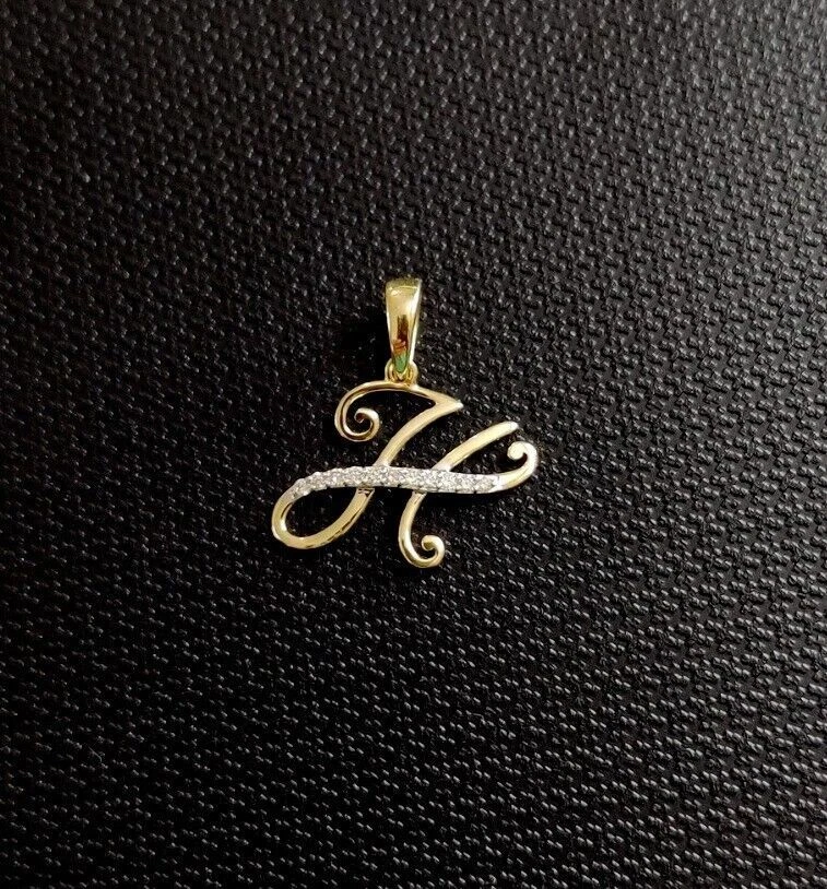 Colgante inicial "H" para mujer corte redondo diamante simulado chapado en oro amarillo de 14 k Foto 3 de 4