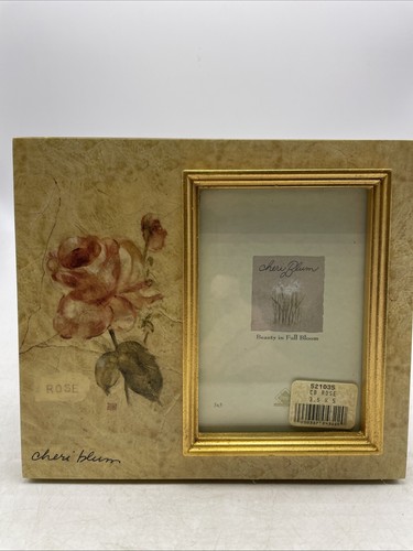Fetco Cheri Blum 7x6” Bilderrahmen Schönheit in voller Blüte Rose hält 3x5” Foto