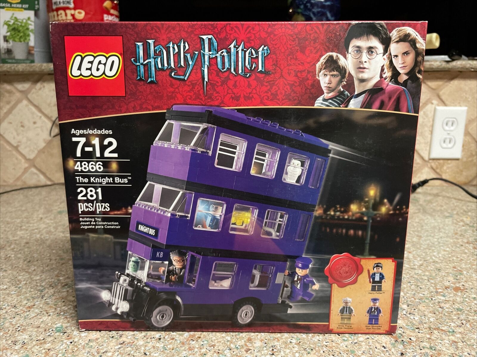 LEGO Harry Potter: The Knight Bus (4866) New Sealed Damage To Box