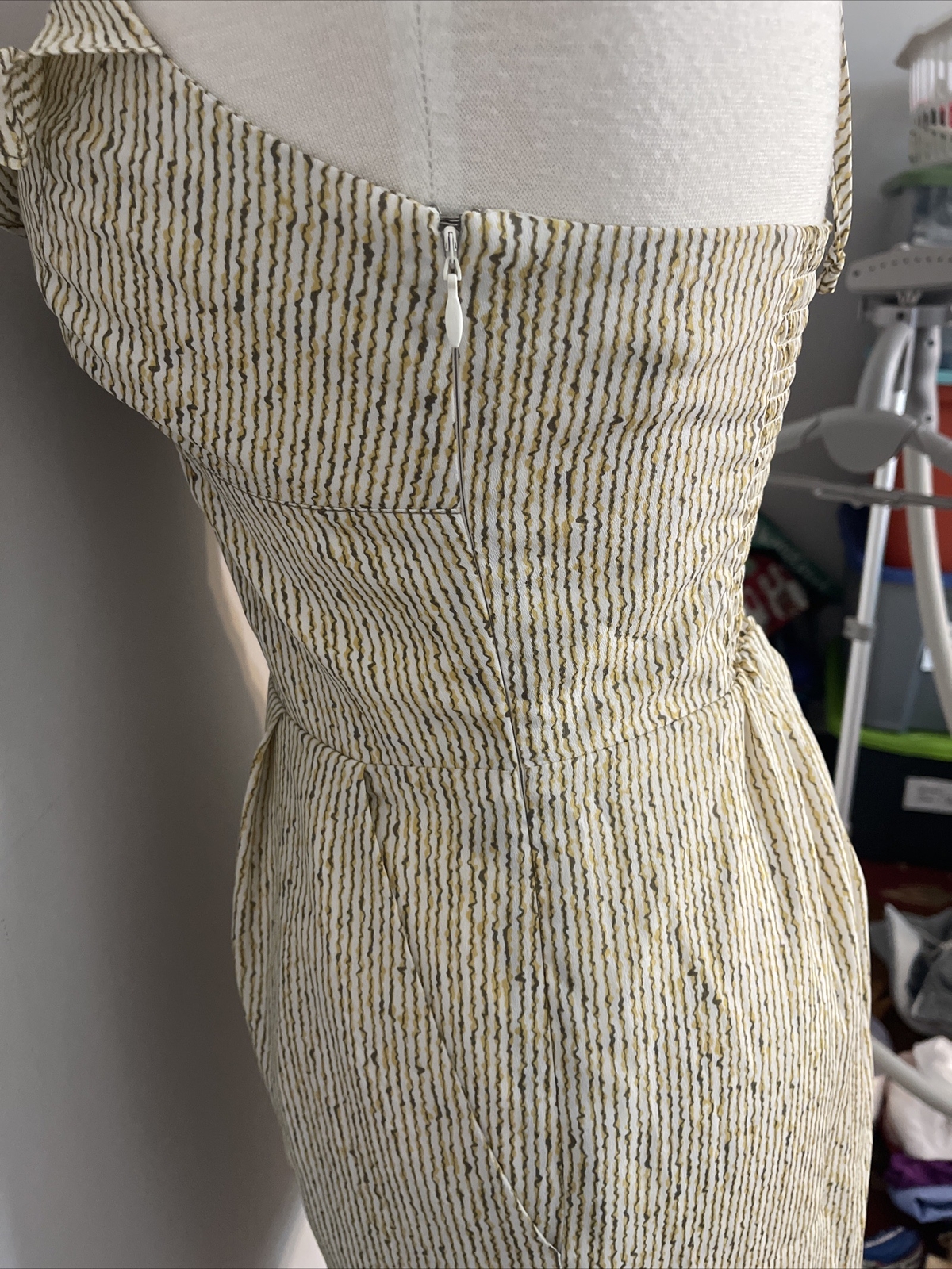 BCBGeneration  Womens Size 2 Fully Lined Gold Gra… - image 7