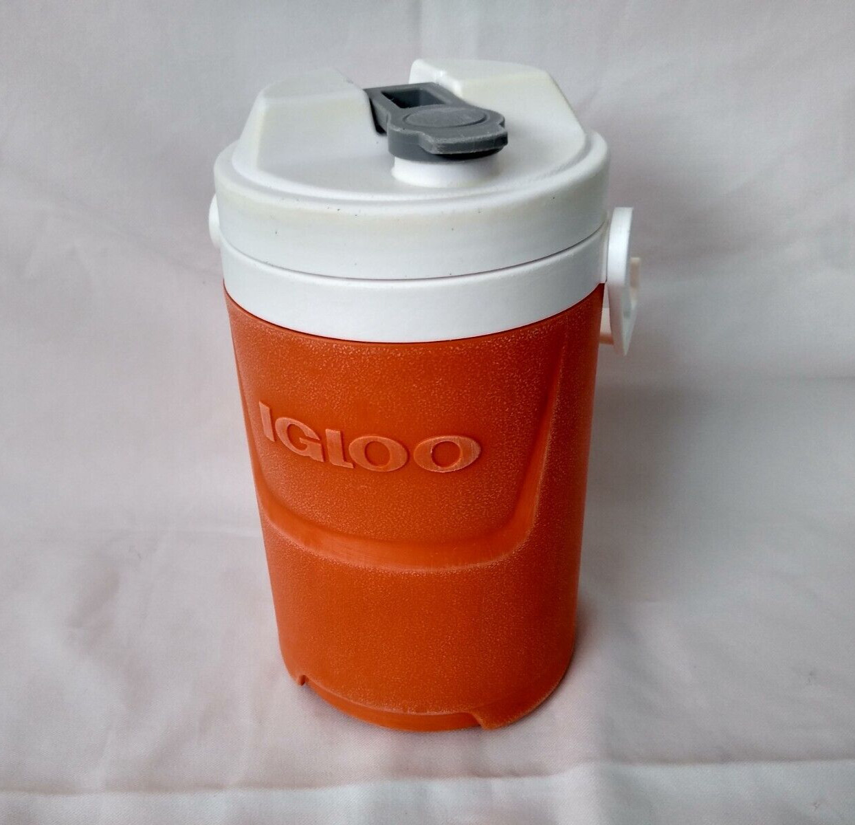 Beverage Water Bottle Drink Container Hanging Hook Jug..
