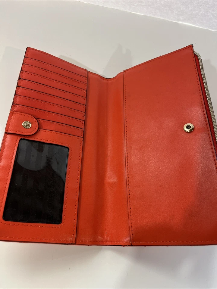 Victoria Secret Tachonado V-Equilt Tech Bolso sin asas Muñequera Cartera Roja Foto 2 de 4