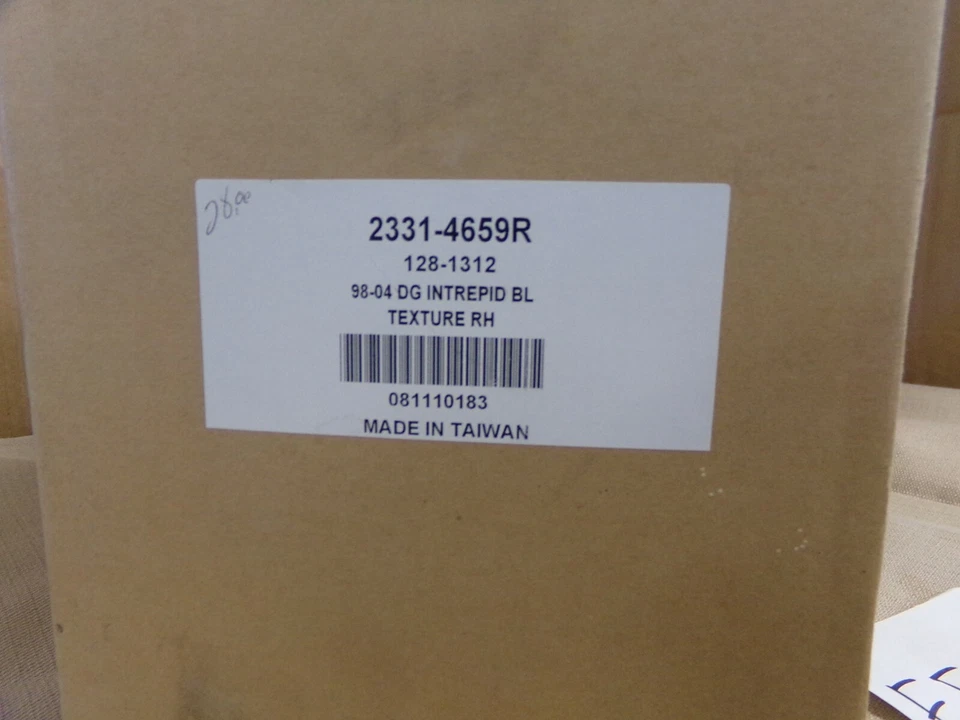 99-01Chrysler 300M/LHS,98-04Chrysler Concorde/DodgeIntrepid,PWR side mirrorRight - Image 2 of 4