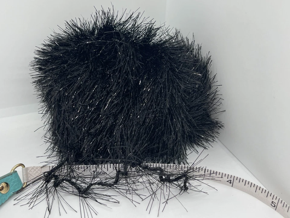 Пряжа для ресниц Black Eyelash Dazzle 50 г 82310 Ice Yarns Metallic Sparkle 60 ярдов - Изображение 4 из 4