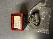 NIPPARTS J3232081 Wheel Brake Cylinder Rear LEFT Fits Toyota Carina E