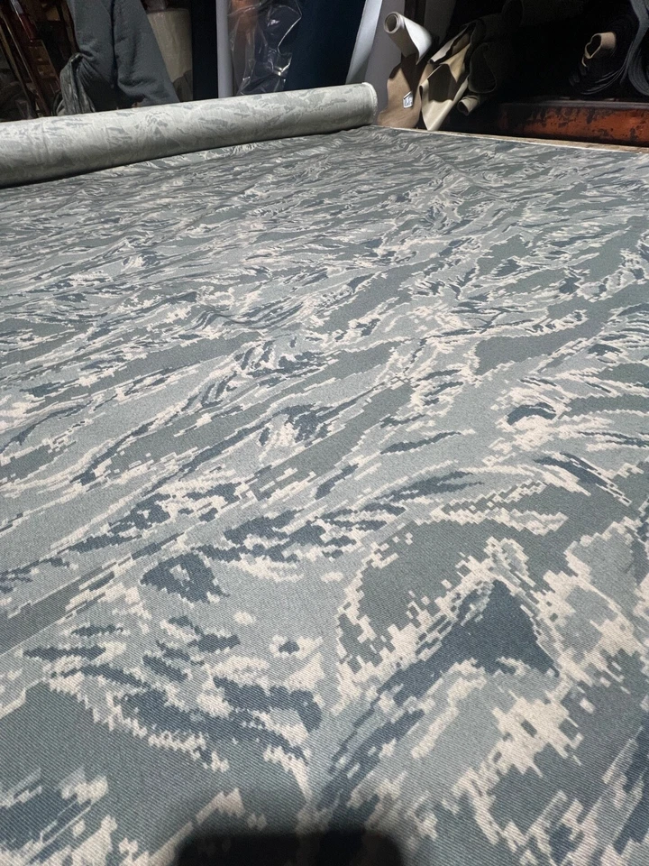 ABU Digital Cordura 1000D Waterproof Coated Outdoor 60"W Camouflage Fabric - Image 2 of 3