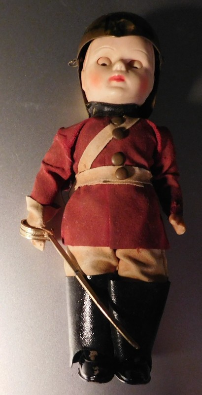 Vintage Porcelain Male Beefeater Tower of London Guard Doll Souvenir 6 inch