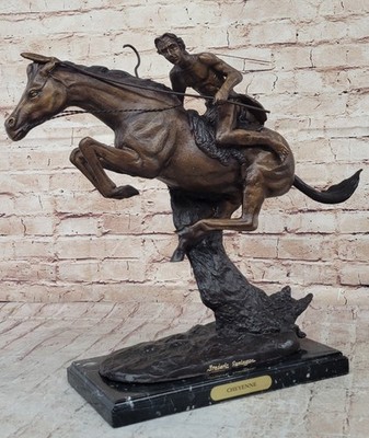 Frederic Remington The Cheyenne Indianer Chief Auf Pferd Marmor Basis Angebot
