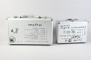 Q60D76 2x Leuchtturm Aluminium Koffer für Sammelmünzen