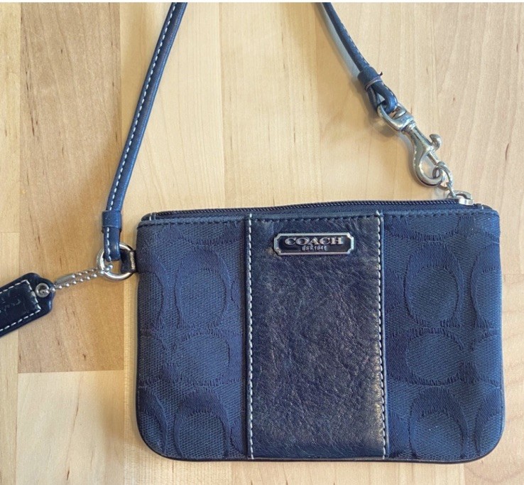 Coach Black Wristlet Wallet Logo Zipper Strap Credit Card Folding