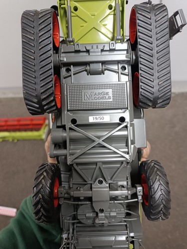 Sondermodell Claas Lexion 6800 limitiert auf 50Stk 1:32 - Bild 9 von 12