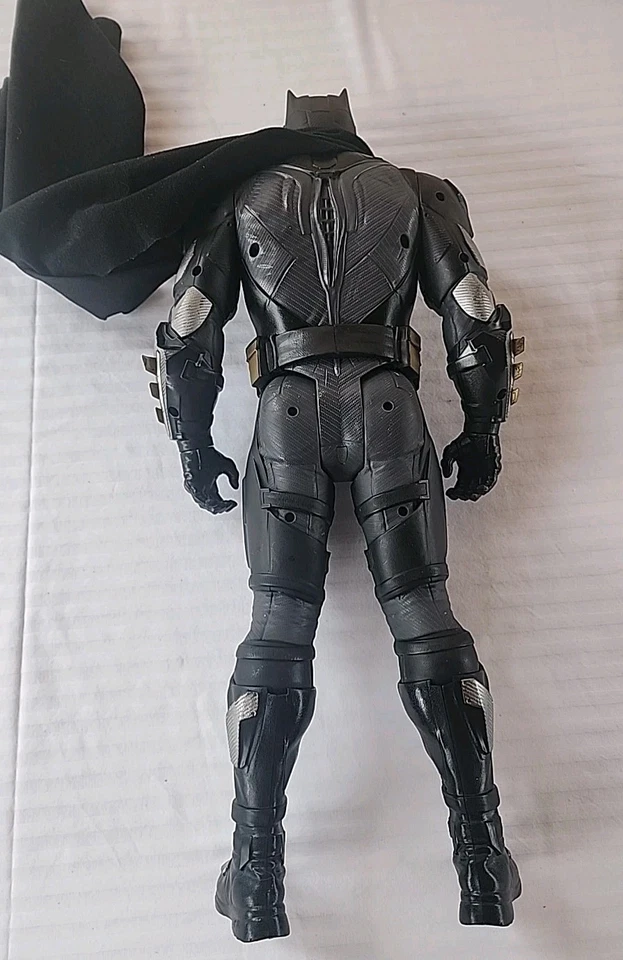Batman -19" H, Jakks Pacific Inc. 2017, TM y DC Comics S17 Foto 2 de 4