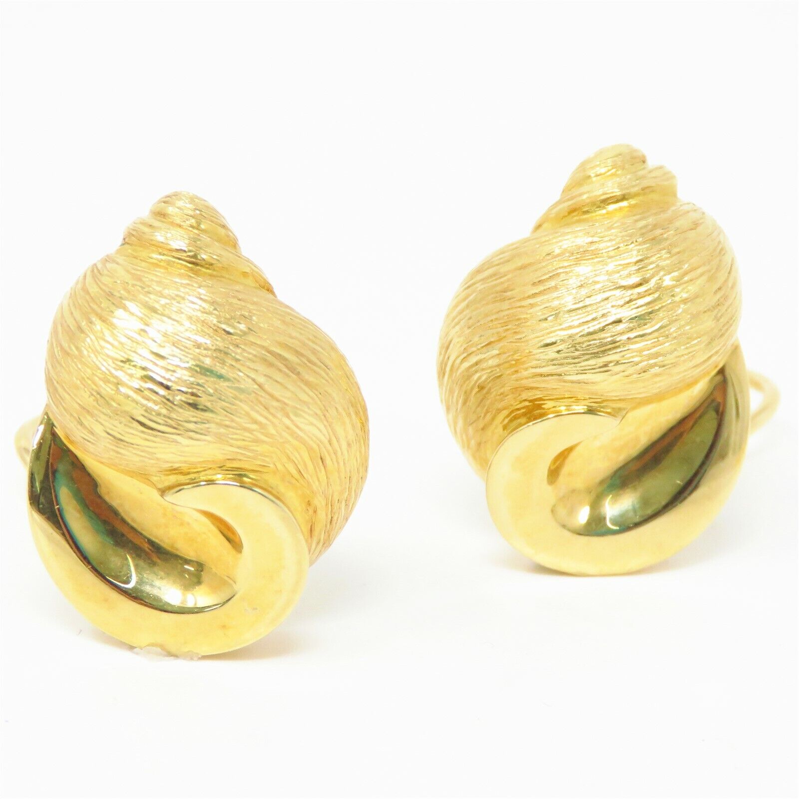 NYJEWEL Verdura 18k Yellow Gold Shell Clip On Ear… - image 2