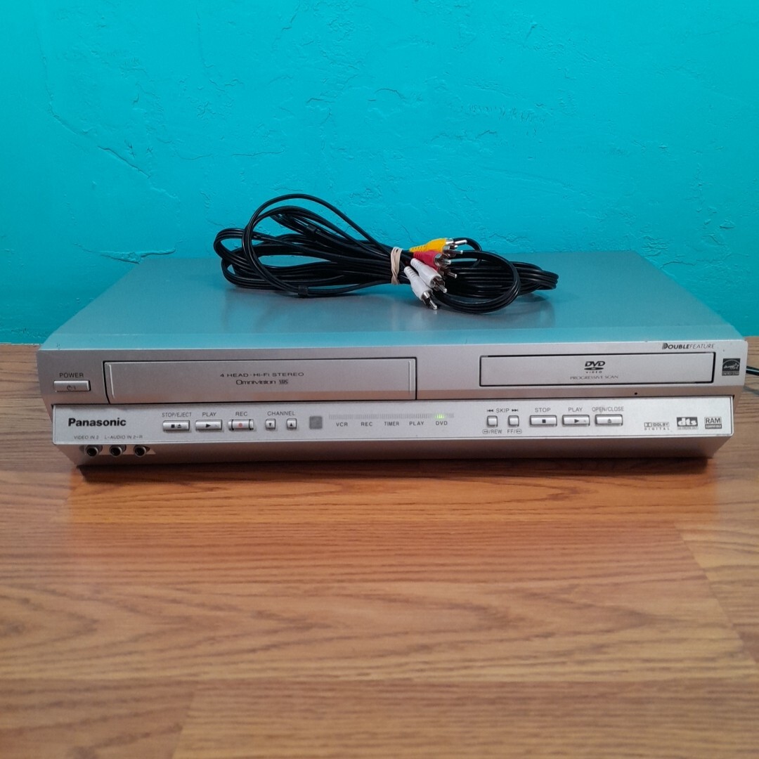 Panasonic VCR DVD Combo Player / Recorder Model PV-D4735S TESTED NO ...