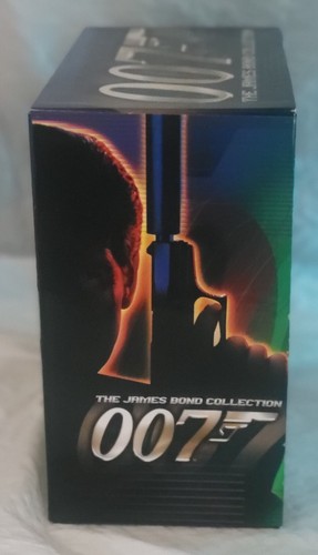 JAMES BOND COLLECTION 007 Gift Set - (VHS, 1999, 7-Tape Set M207931) - FAST SHIP - Picture 7 of 9