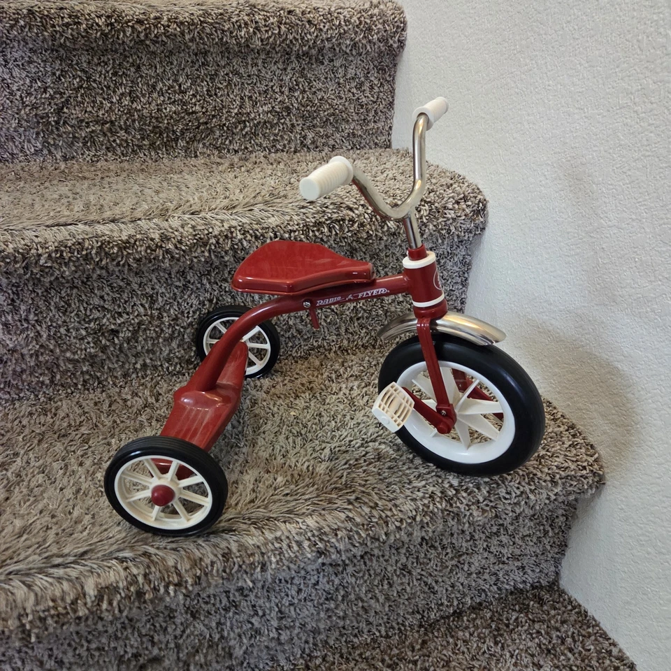 Triciclo en miniatura Radio Flyer de colección bicicleta roja pequeña Foto 4 de 4