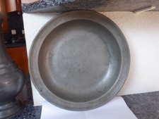 ancien grand plat en  etain   1,6 kgs 33,3cm