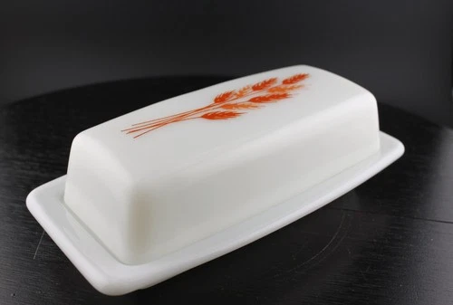 Vintage Pyrex Butter Dish w/Lid - AUTUMN HARVEST WHEAT  pattern