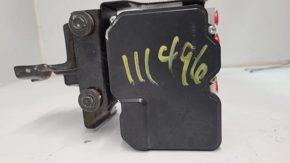 Conjunto de piezas de freno antibloqueo Nissan MAXIMA 16-18 CVT Platinum  Foto 2 de 4