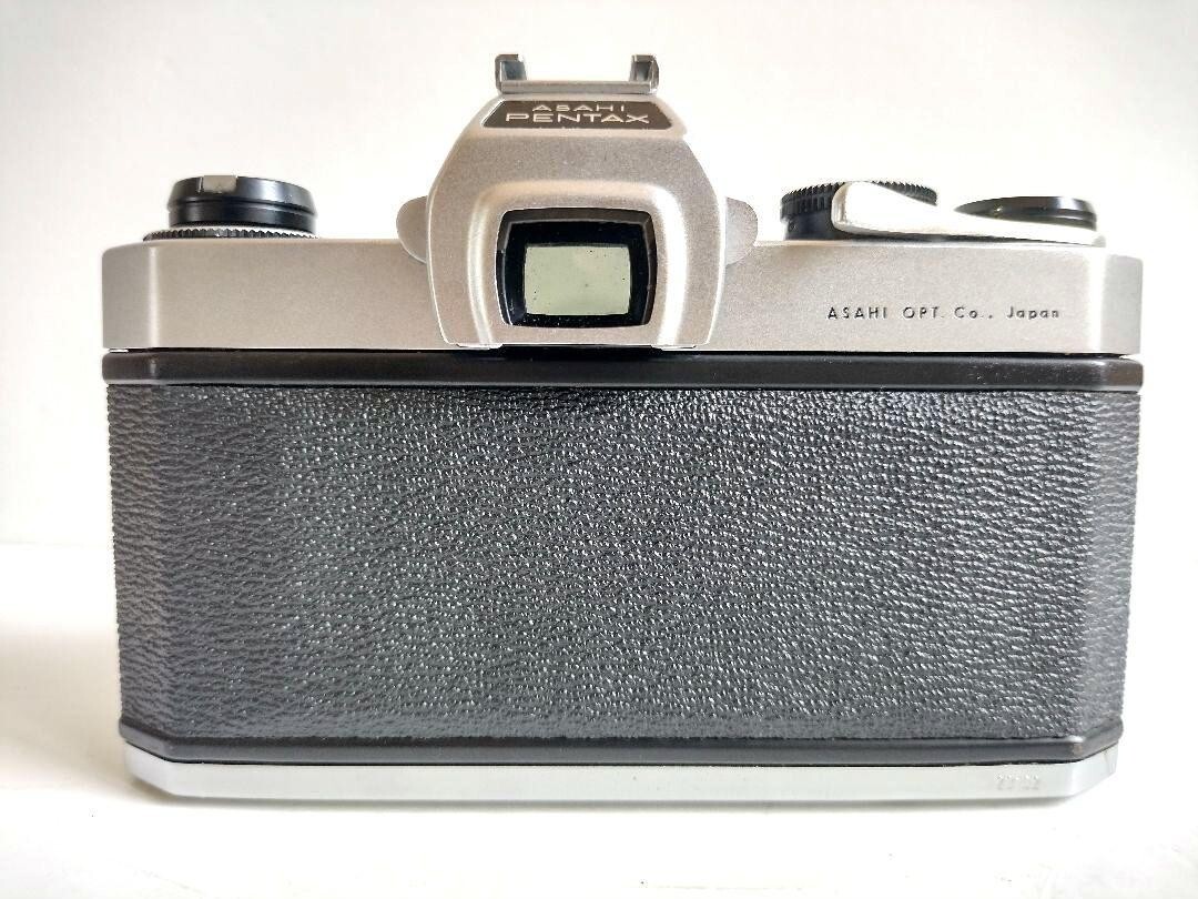 118 Pentax Spotmatic SP 35mm film camera Super Takumar 55mm f/1.8