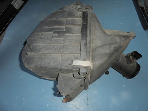 Luftfilterkasten Luftfiltergehäuse Luftmassenmesser 059906461E Audi A6 4B Kombi