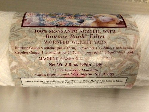 NWT Caron Dawn Sayelle Acrylic Yarn Bounce-Back Fiber White Worsted Weight 3.5oz - Picture 3 of 4