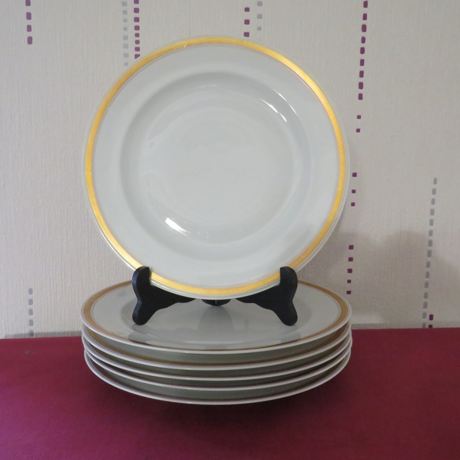Foto 1 di 9