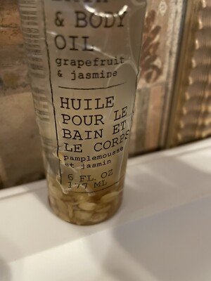 vip spa Essentials HUILE Pour De Bain bath & body oil new 6 Oz. No Offers