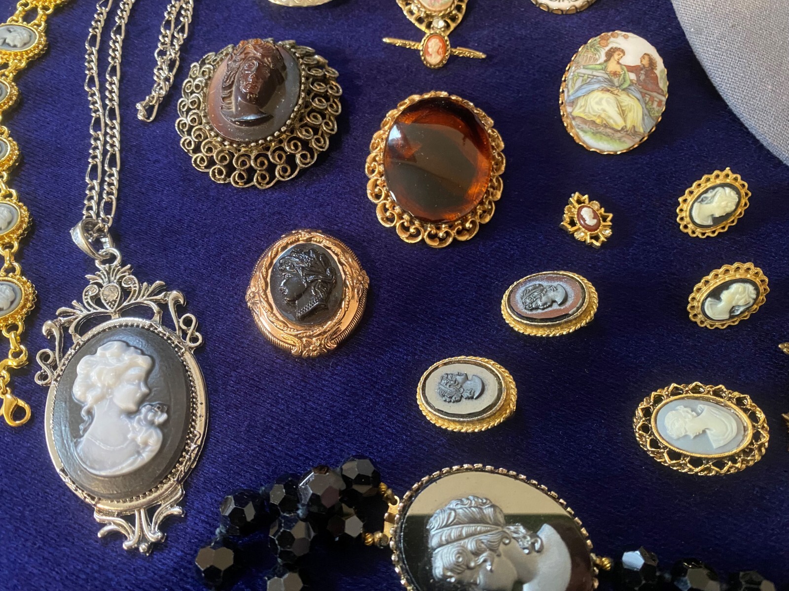 VintageNow CAMEO Jewelry Lot CORO EXTASIA EARRINGS WEST GERMANY