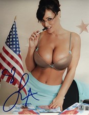 Lisa Ann Signed 8x10 Photo Adult Star Autograph Beckett BAS COA