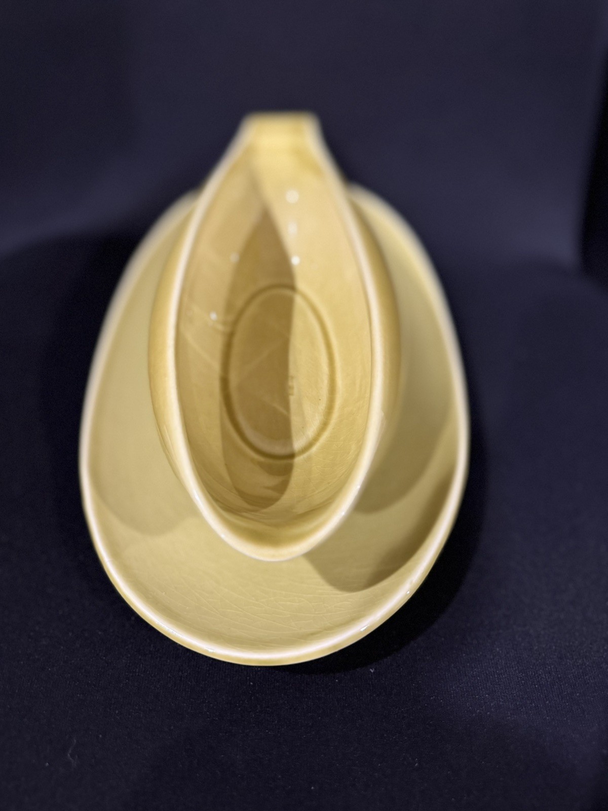 Russel Wright - Steubenville American Modern - Chartreuse Gravy Boat with Plate