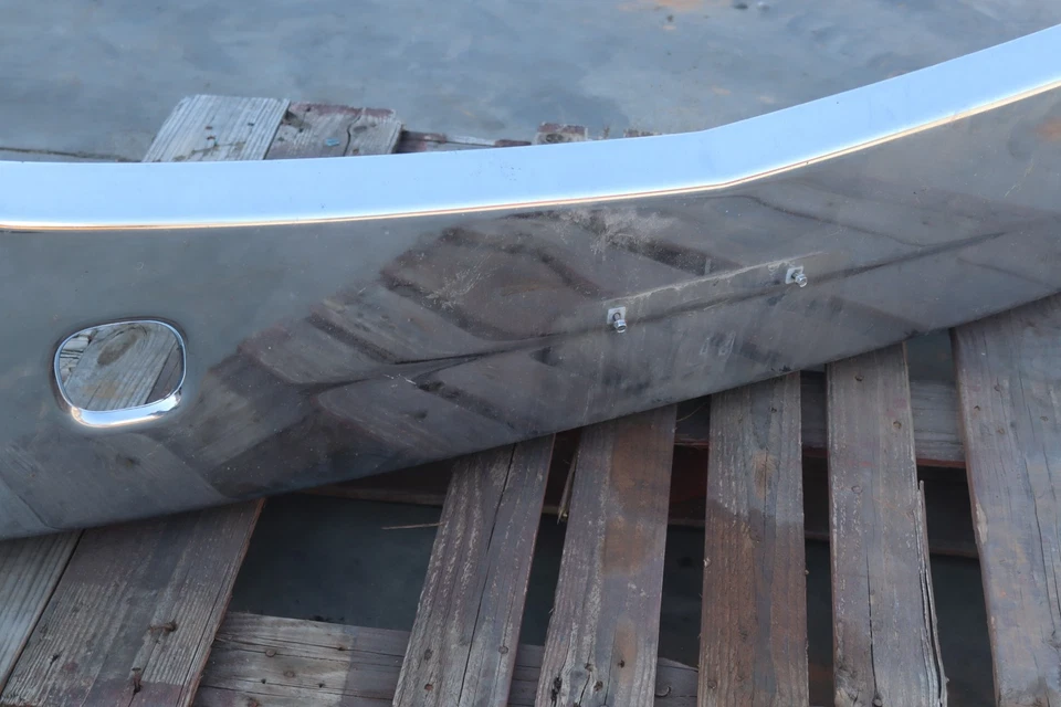 Parachoques delantero Peterbilt 579 2018-2023 cubierta cromada N71-6129-100 OEM Foto 3 de 4