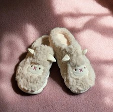 Lamb Slippers Wool Brand New Wool On Top Size 40-41 Fluffy And Comfy