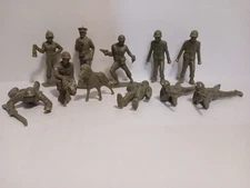 Vintage 1960s 11 Piece Tim Mee Green WWII Toy Soldier Lot W/ Dog & Nurse