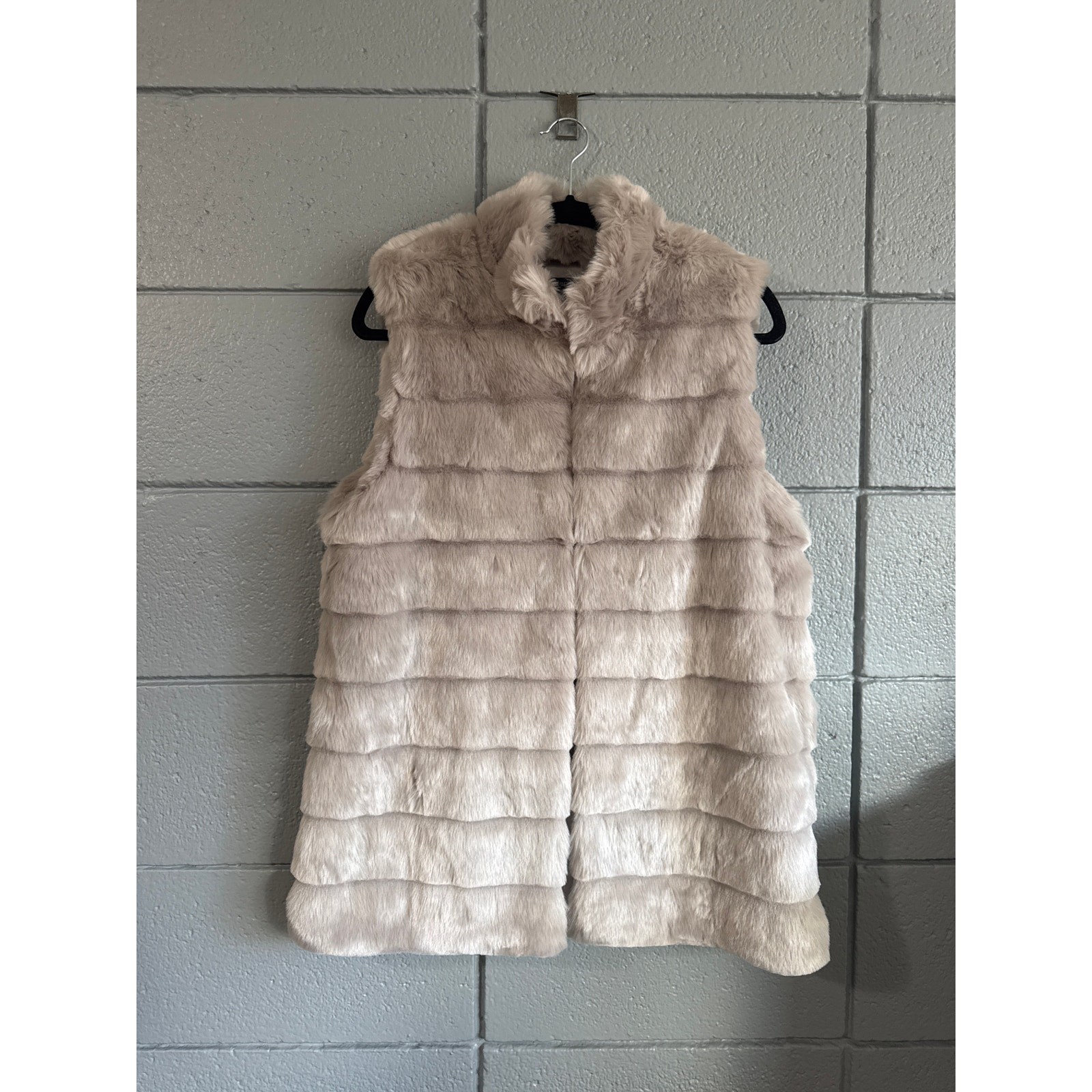 NWT Women's Talbots Soft Faux Fur Vest Coat size S Mobwife