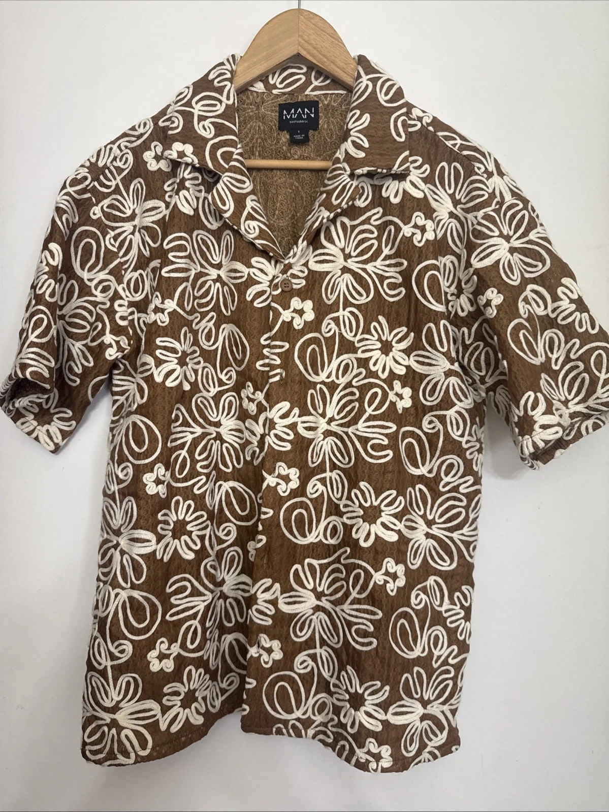 BoohooMAN Casual Button Up Shirt Short Sleeve Size Small Floral